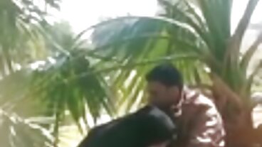 ড্যান ইন্টর ব্রিটিশ হাবের পিছনে ডি লুকিয়ে সরাসরি চোদা রাখে!